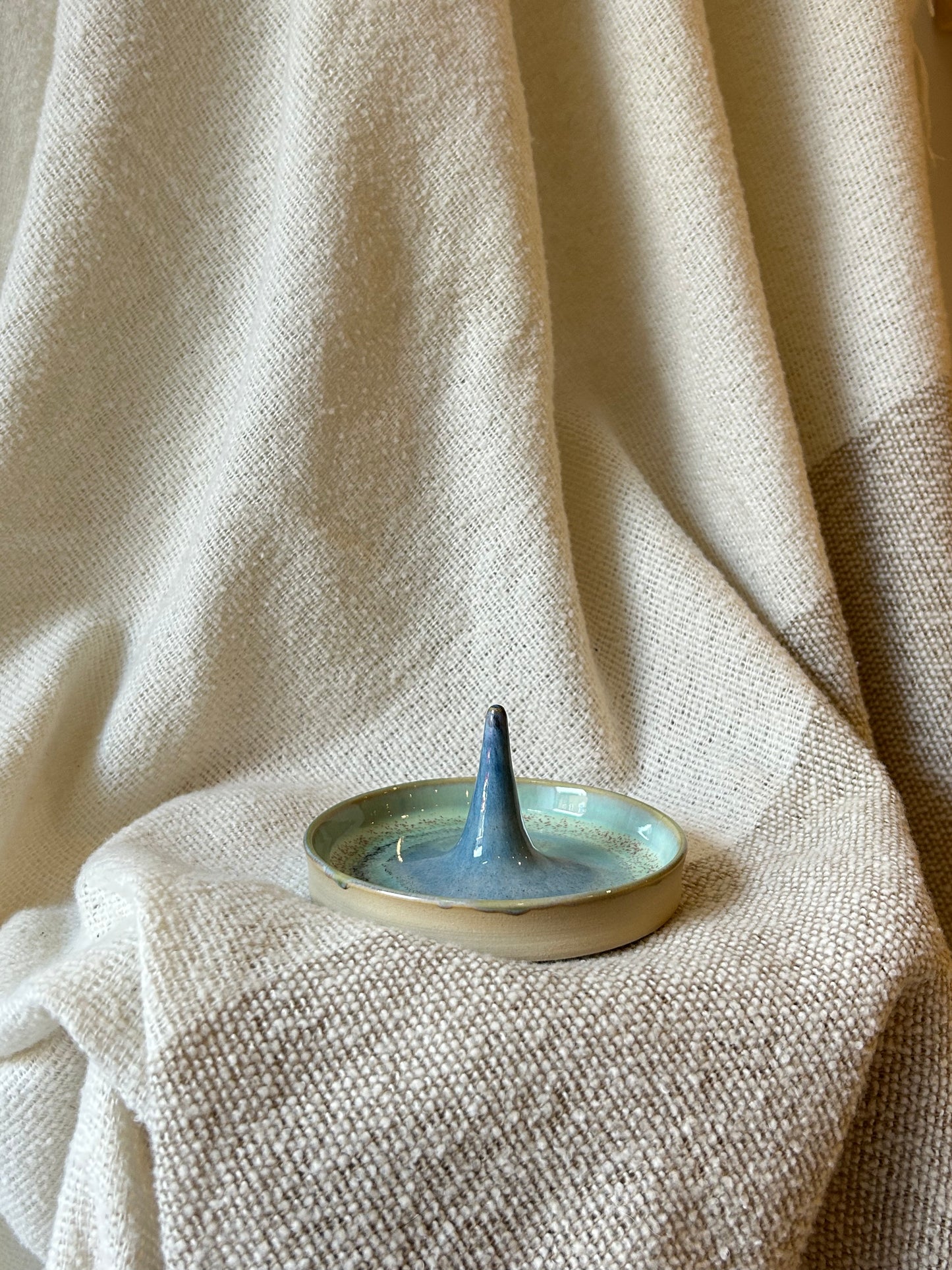 Cascading Falls Ring Dish