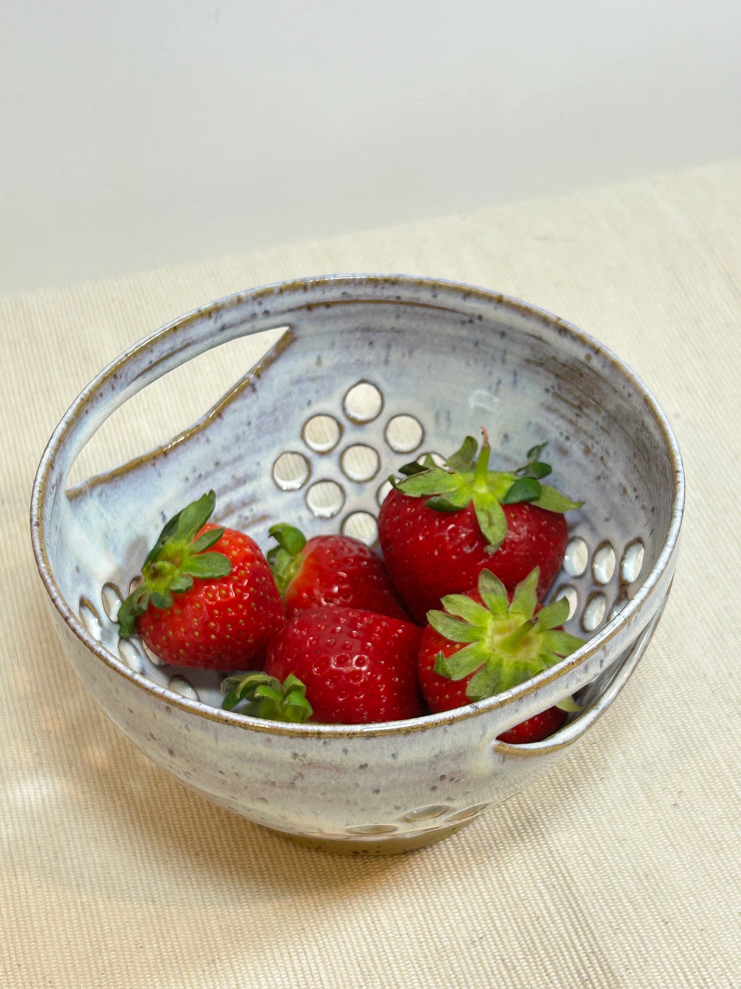 Sandy Beach Colander