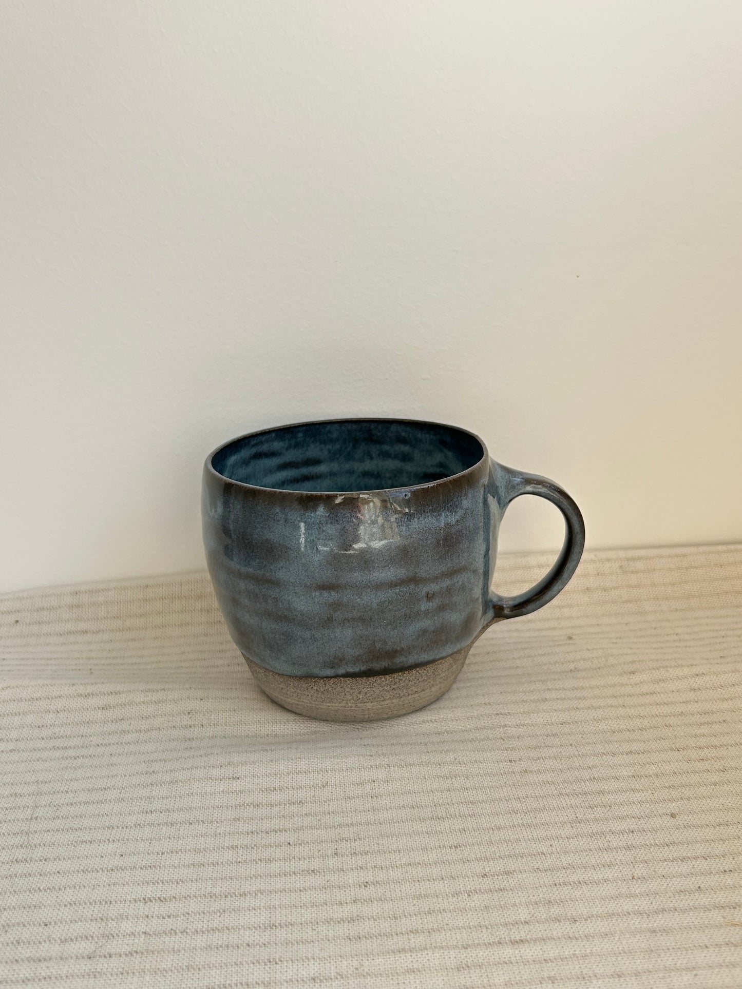 Rounded Midnight Mug Shorter