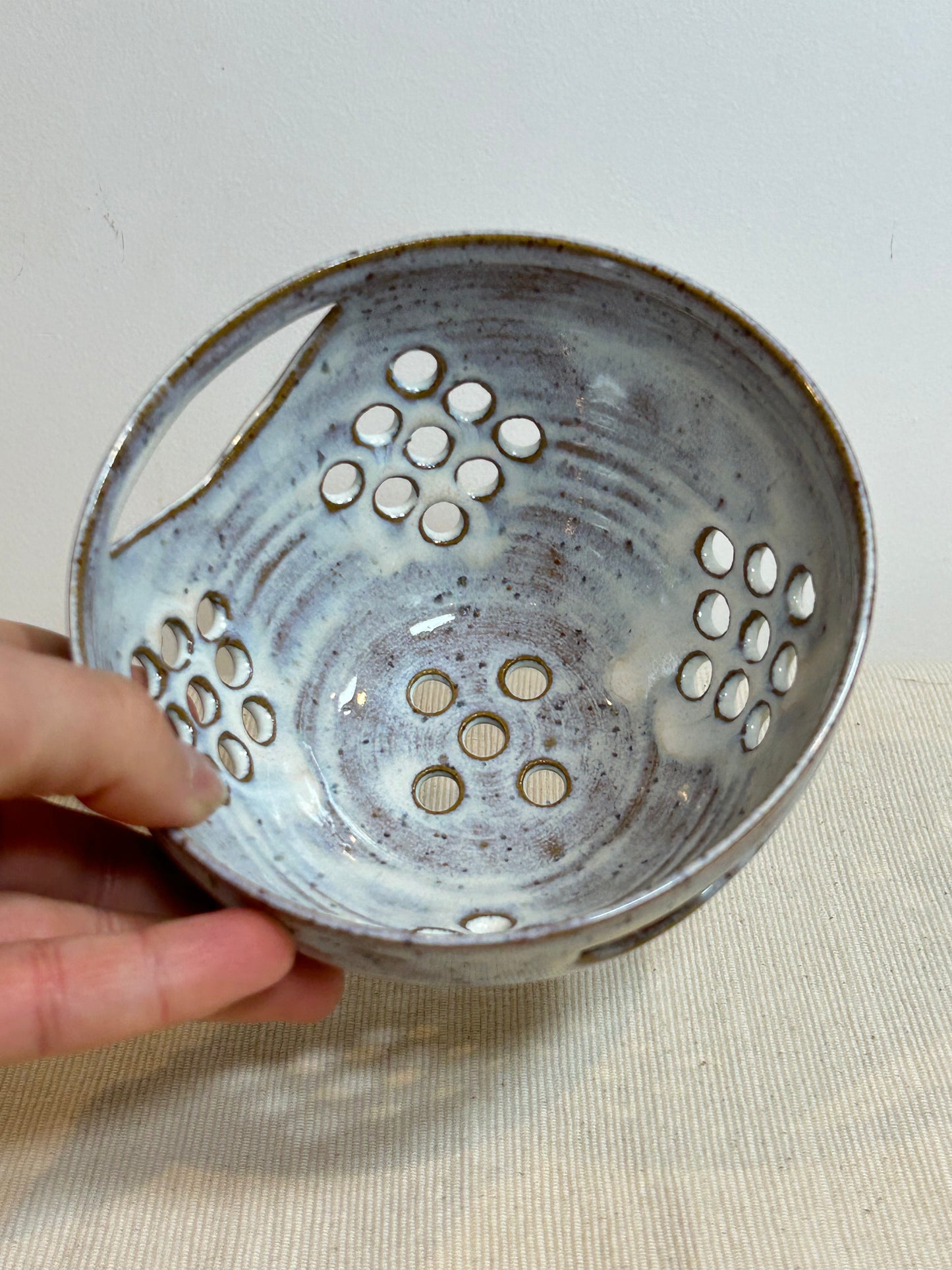 Sandy Beach Colander