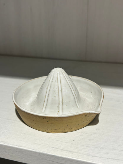 Speckled White Lemon Squeezer