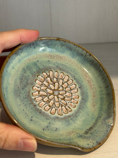 Sea Green Garlic Grater Spoon Rest