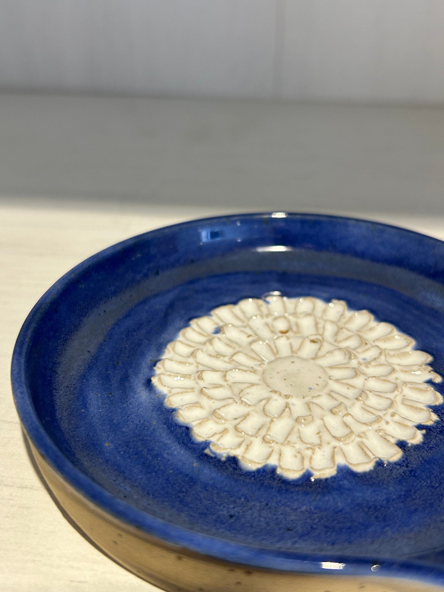 Indigo Garlic Grater Spoon Rest