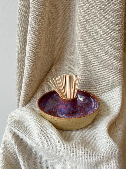 Magenta Nibbles Dish