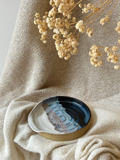 Mountain Range Spiral Spoon Rest