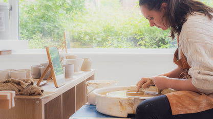 October WEDNESDAY Evening 5 week Pottery Course : Wheel Throwing